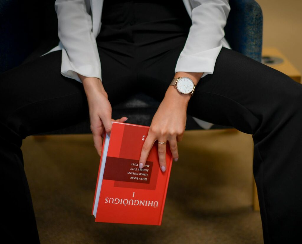 Mastering AI for Business Growth: The Ultimate Guide for Young Entrepreneurs