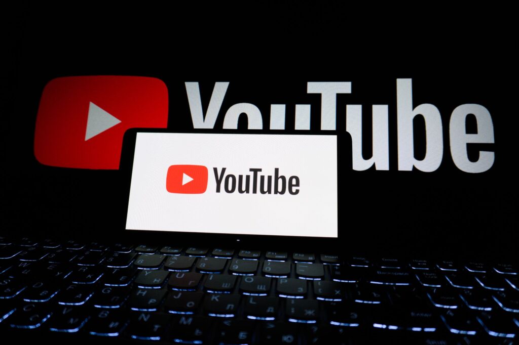 How YouTube Overtook Spotify in the UK Podcast Market: A Deep Dive